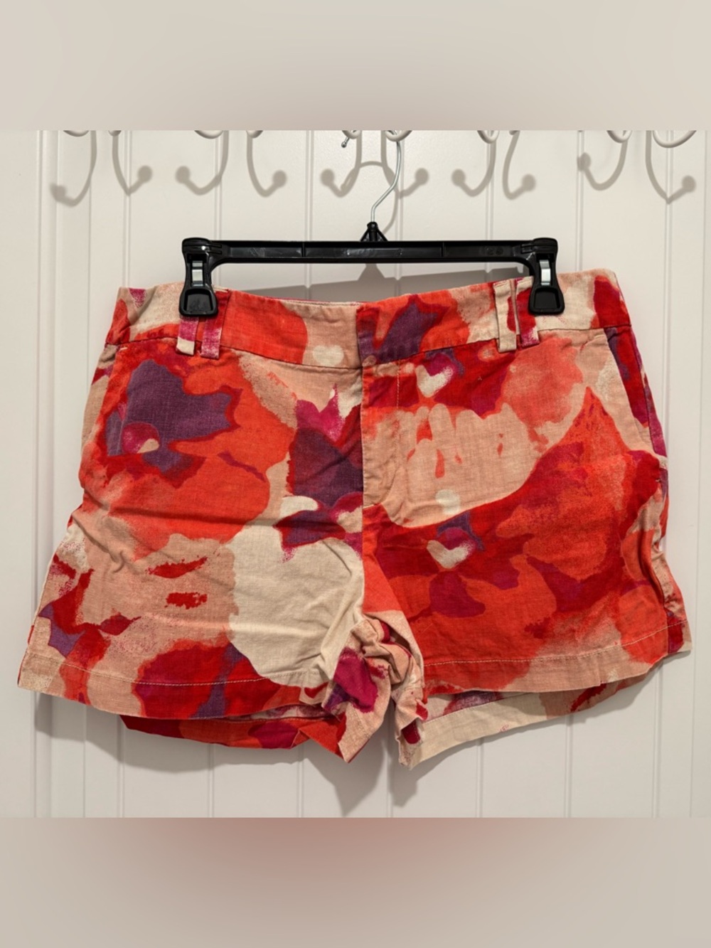 Ann Taylor LOFT 12 Women’s Red Pink and Purple Abstract Floral Shorts